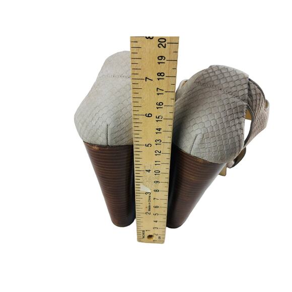 3698 Michael Kors Grey Leather Snake Embossed Heels Peep Toe Zip Sandals 10M - Picture 6 of 8